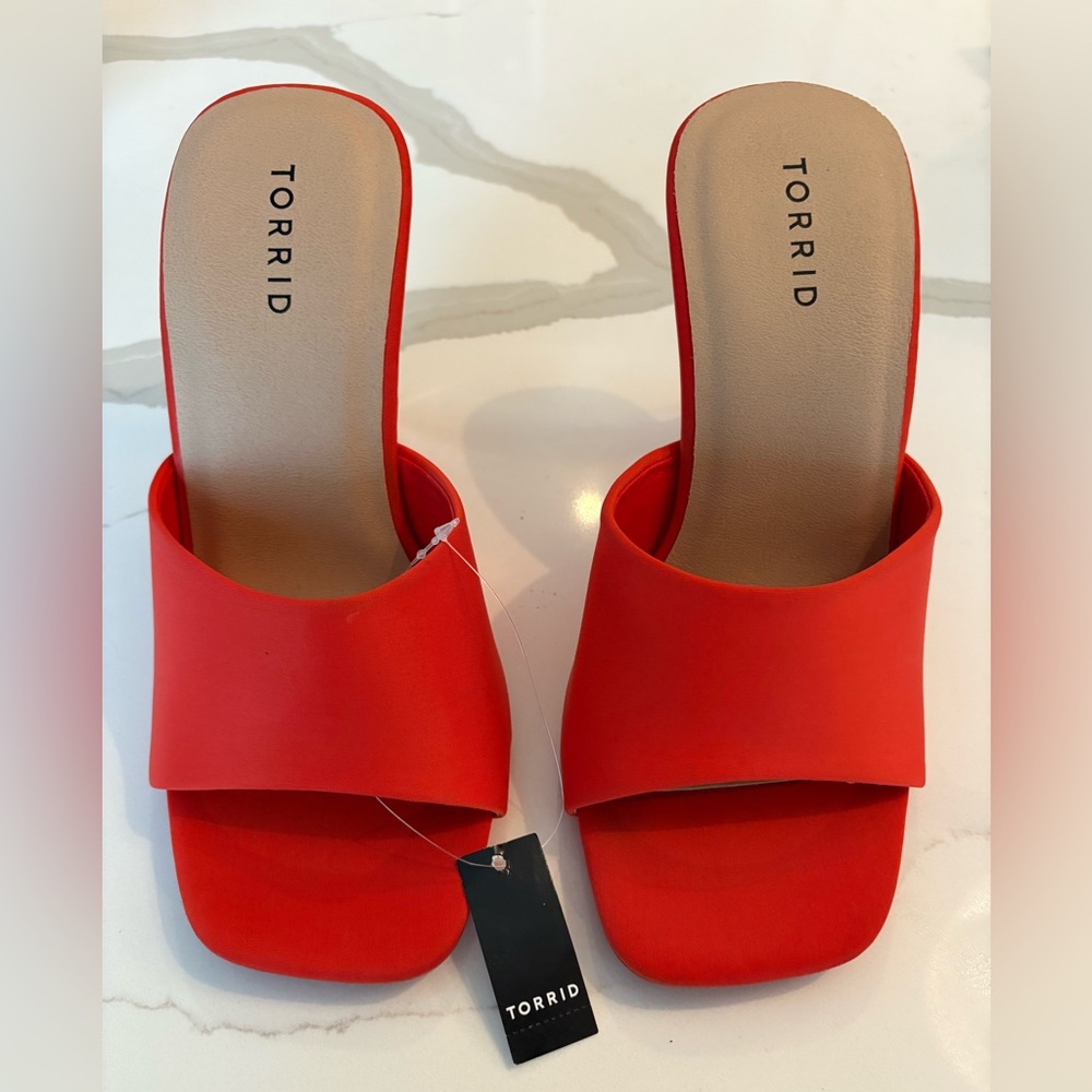 TORRID Lucite Flare Heel Sandal - Picture 7 of 11